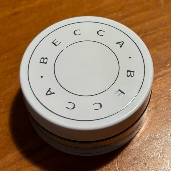 BECCA Hydra-Mist Set & Refresh Powder - Picture 2 of 12